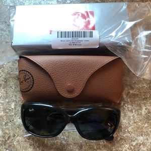 NWT Brown Unisex Ray-Ban Sunglasses